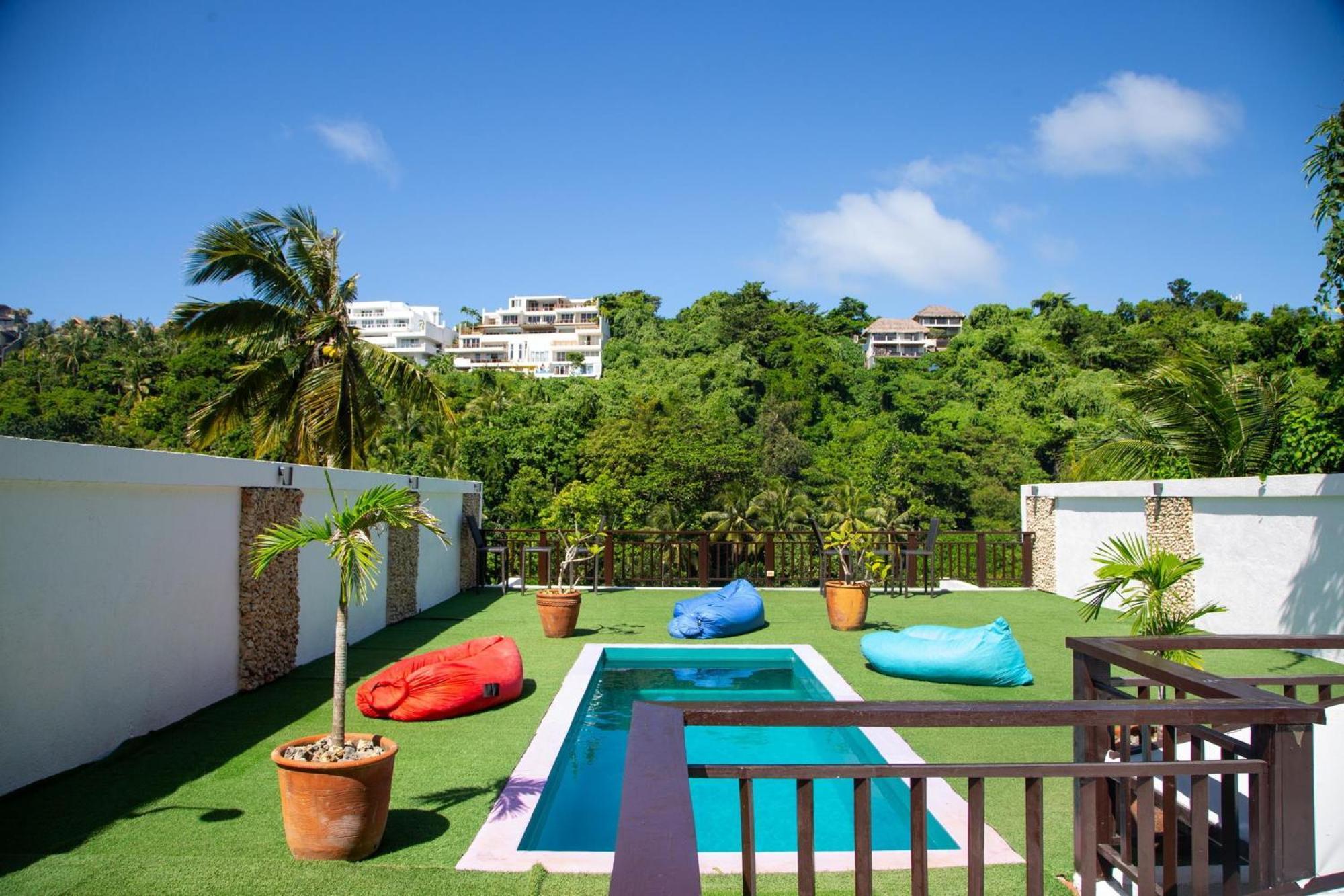 Хостел Chillax Boracay Yapak Екстер'єр фото