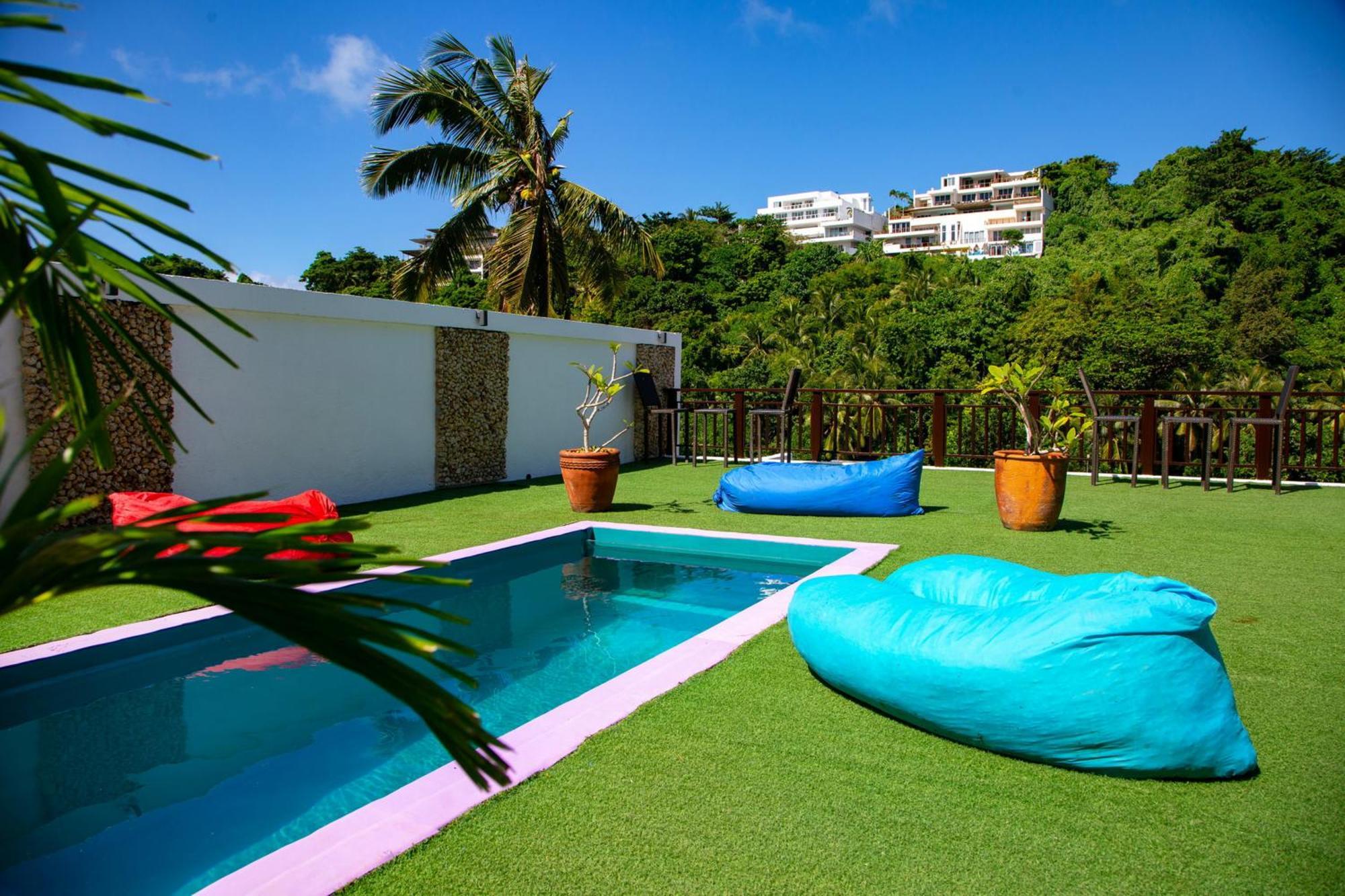 Хостел Chillax Boracay Yapak Екстер'єр фото